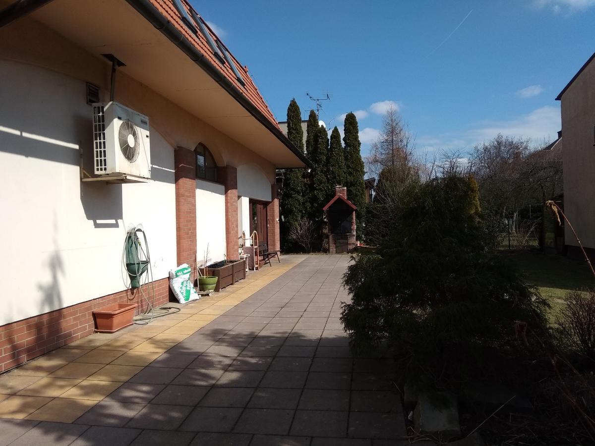Penzion Arco オストラヴァ エクステリア 写真
